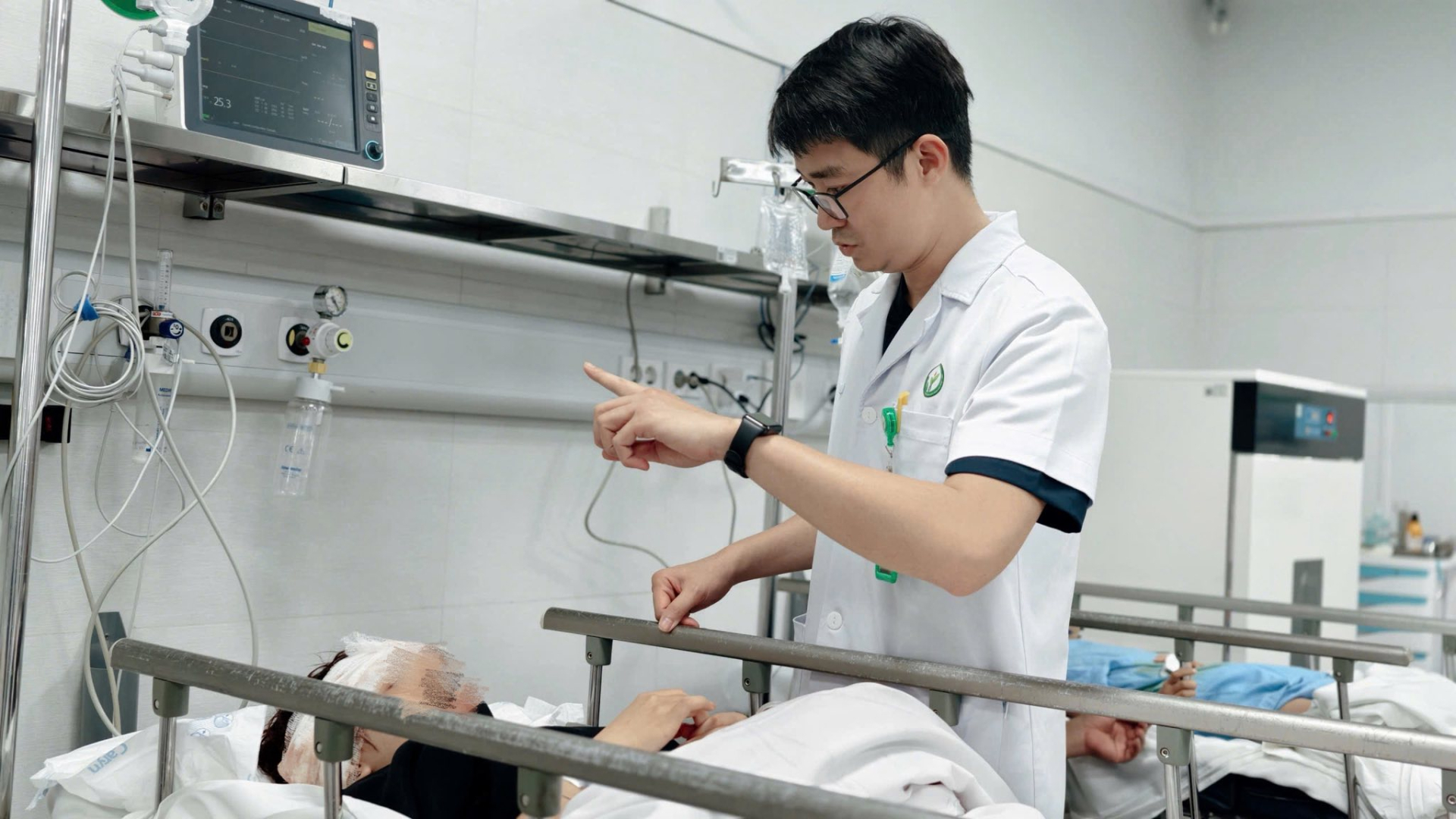 Nạn nhân 19 tuổi sống sót trong vụ lật xe khiến 9 người tử vong: Câu nói ám ảnh khiến ai nghe cũng lặng người