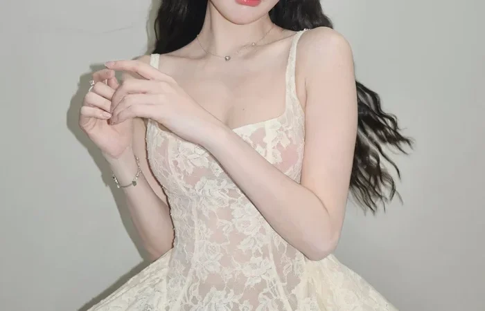 Ngọc Trinh lần hiếm hoi thừa nhận chuyện giữ dáng tuổi này: Không còn “nhịn là xuống” như trước