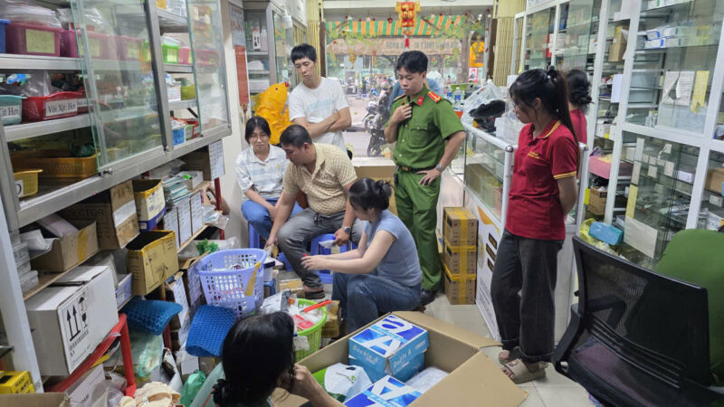 Rúng động TP.HCM: Phát hiện đường dây “hô biến” thạch tín gây ung thư thành thuốc diệt tủy răng, tuồn hơn 3.000 sản phẩm vào các phòng nha