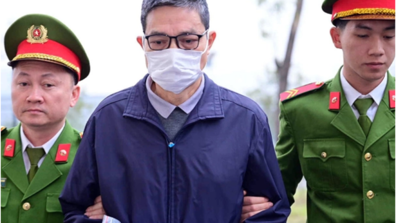 Cựu Cục trưởng Cục An toàn thực phẩm Nguyễn Thanh Phong: “Tôi nhận 43 tỷ tiền cảm ơn là không sai”