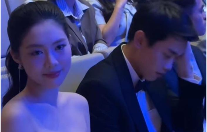 Hé lộ gia thế và học vấn khủng của mỹ nhân mang quân hàm thiếu úy “lọt top tìm kiếm” với Đình Bắc