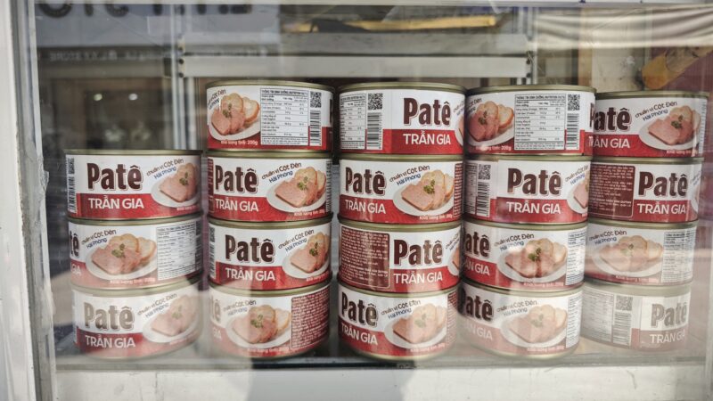 Người bán patê truyền thống Hải Phòng lao đao vì bị nhầm tên: Khách giảm 60%, kêu cứu “không liên quan patê Cột Đèn”