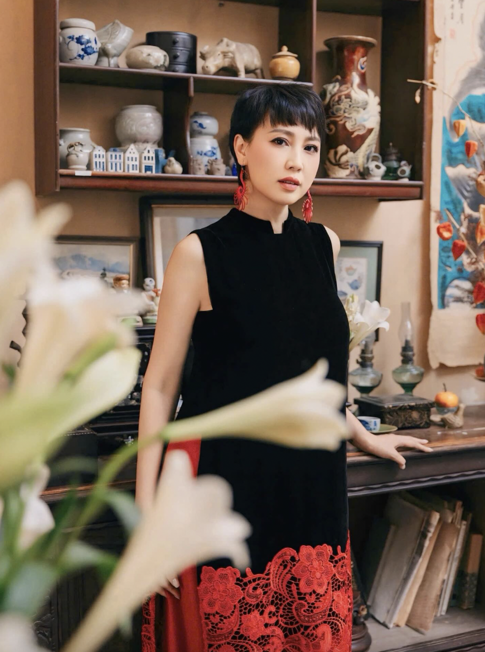 Mẹ vợ của Đoàn Văn Hậu tiếp tục gây chú ý: U50 mà nhan sắc trẻ trung, vóc dáng còn “ăn đứt” nhiều cô gái đôi mươi