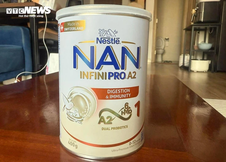 Mẹ trẻ Hà Nội bàng hoàng phát hiện con 4 tháng đã uống trọn lon sữa thuộc diện thu hồi của Nestlé