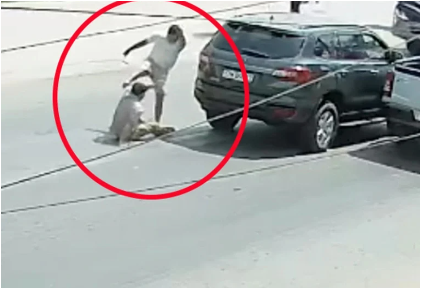 Chú tài xế bị đ:á:nh t:uvo:ng ở Tây Ninh: “Nhìn chú hiền lành chất phác vậy mà không hiểu sao ông anh bán tải lại làm vậy với chú được”