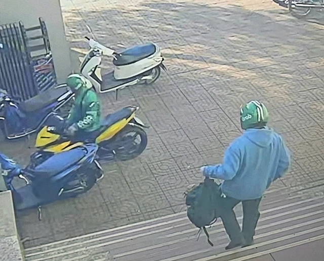 Công an cập nhật thông tin mới nhất về vụ cướp ngân hàng tại Gia Lai, chính thức kêu gọi người dân phối hợp truy bắt 2 nghi phạm